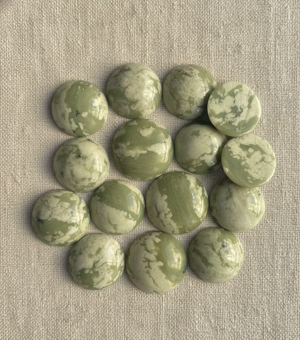 Diopside with Nephrite from Taiwan, hand-graded by The Stone Atlas, lot XA1
