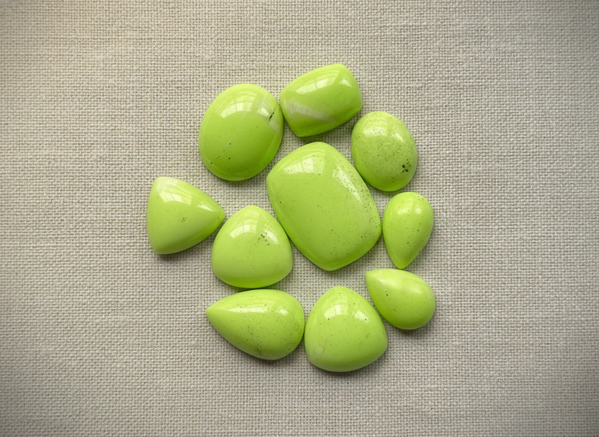 Lemon Chrysoprase from Australia, hand-graded by The Stone Atlas, lot XA23