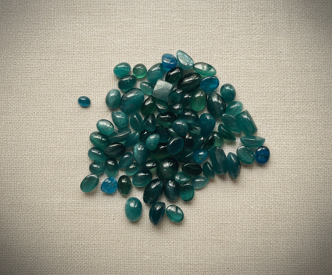 Blue Apatite Cat's Eye from Madagascar, hand-graded by The Stone Atlas, lot XA26