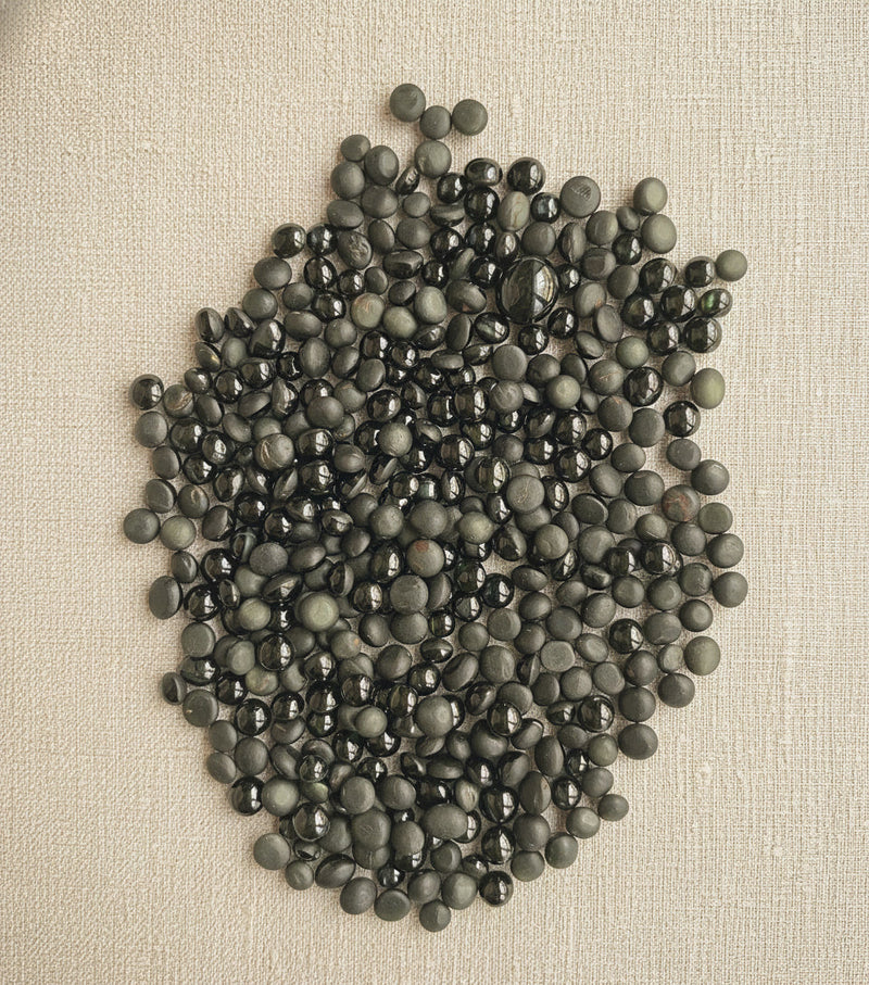 Green Diopside Cat's Eye from India, hand-graded by The Stone Atlas, lot XA38