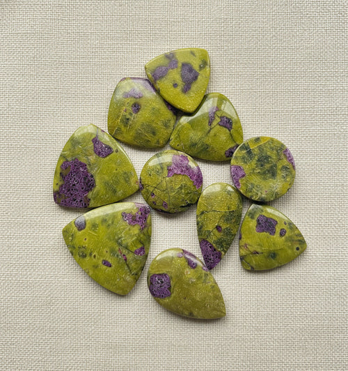 Atlantisite · Tasmania, ~14 ct piece