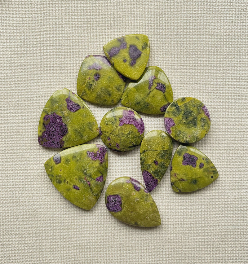 Atlantisite from Australia, hand-graded by The Stone Atlas, lot XA56