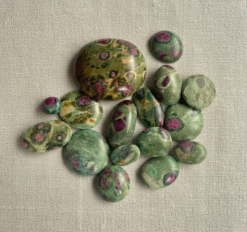 Ruby with Fuchsite from India, hand-graded by The Stone Atlas, lot XA6